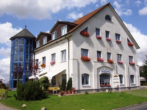Hotel Christinenhof Garni - Bed & Breakfast Gadebusch Exterior photo
