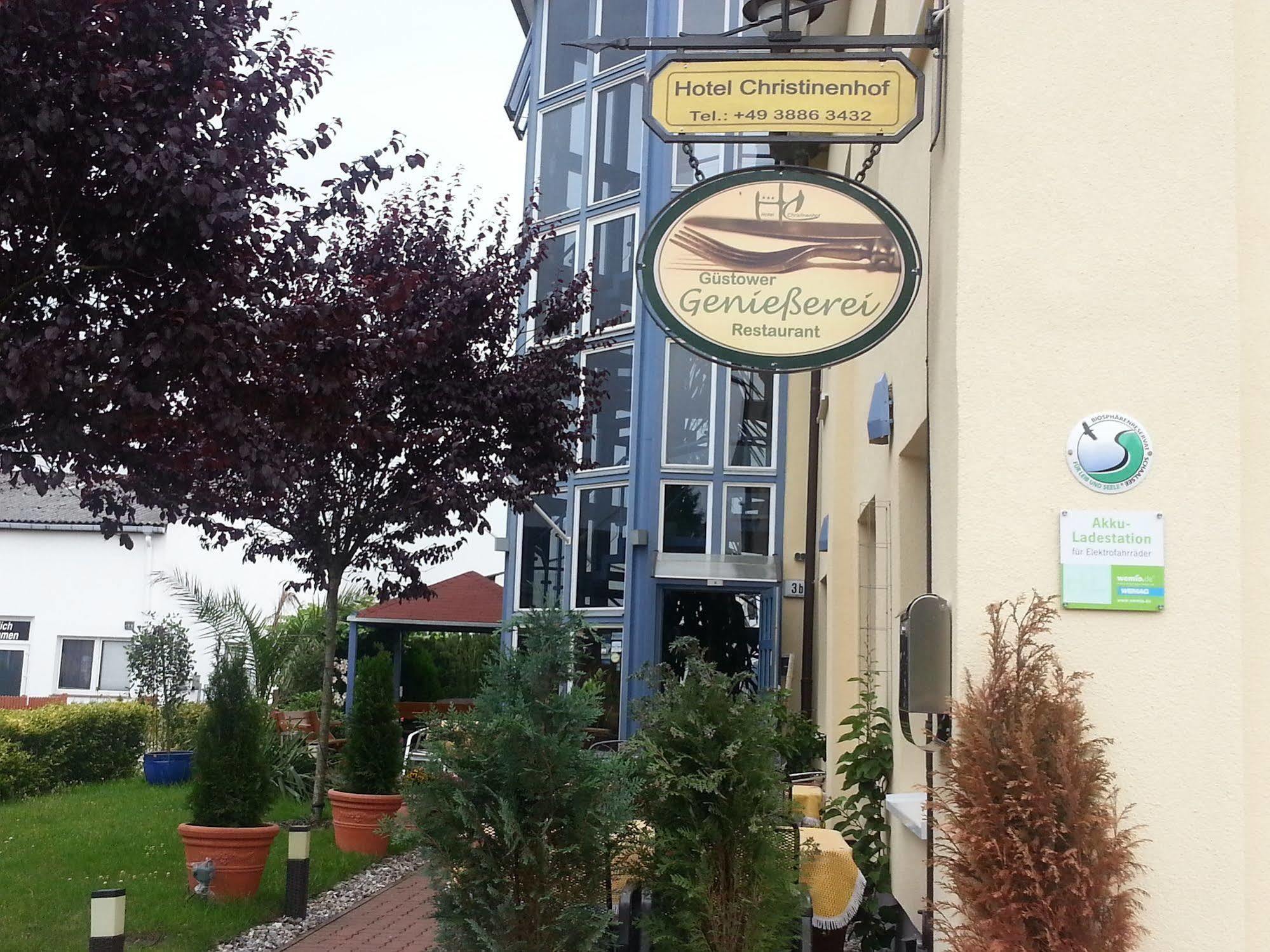 Hotel Christinenhof Garni - Bed & Breakfast Gadebusch Exterior photo